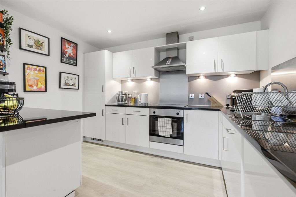 Property photo 3 of 12 Kitchen