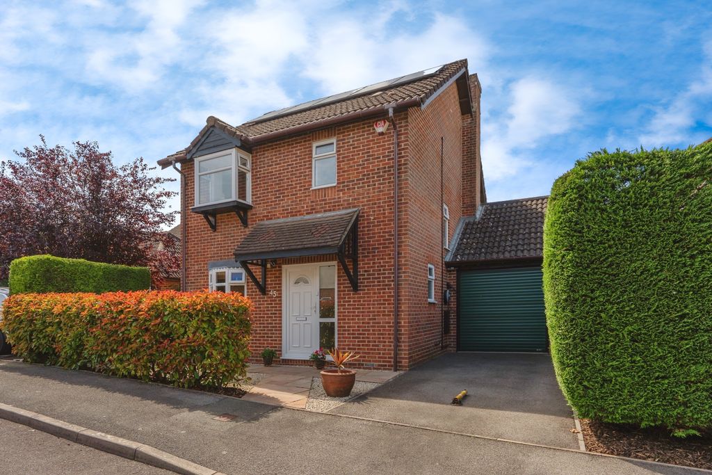 Property photo 1 of 17