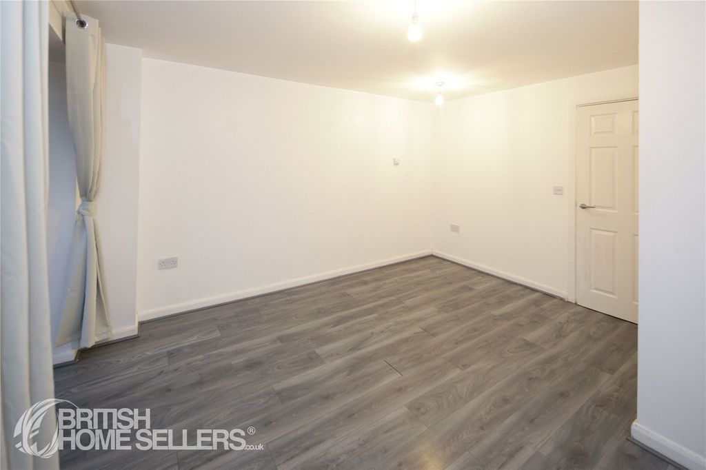 Property photo 3 of 14 Picture No. 14