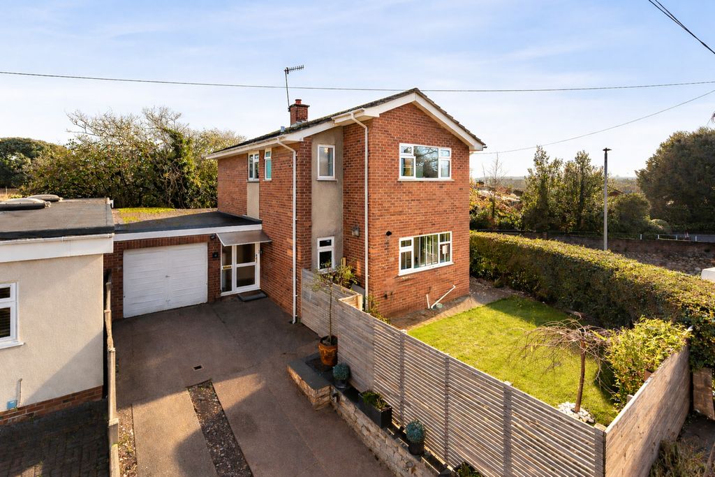 Property photo 1 of 30