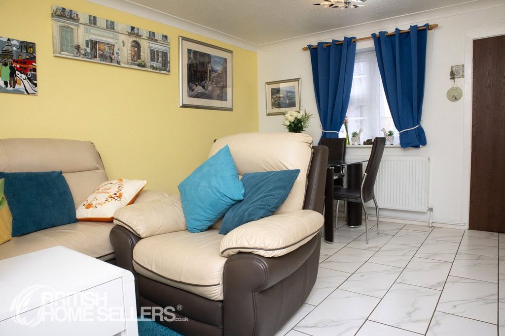 Property photo 2 of 12 Picture No. 02