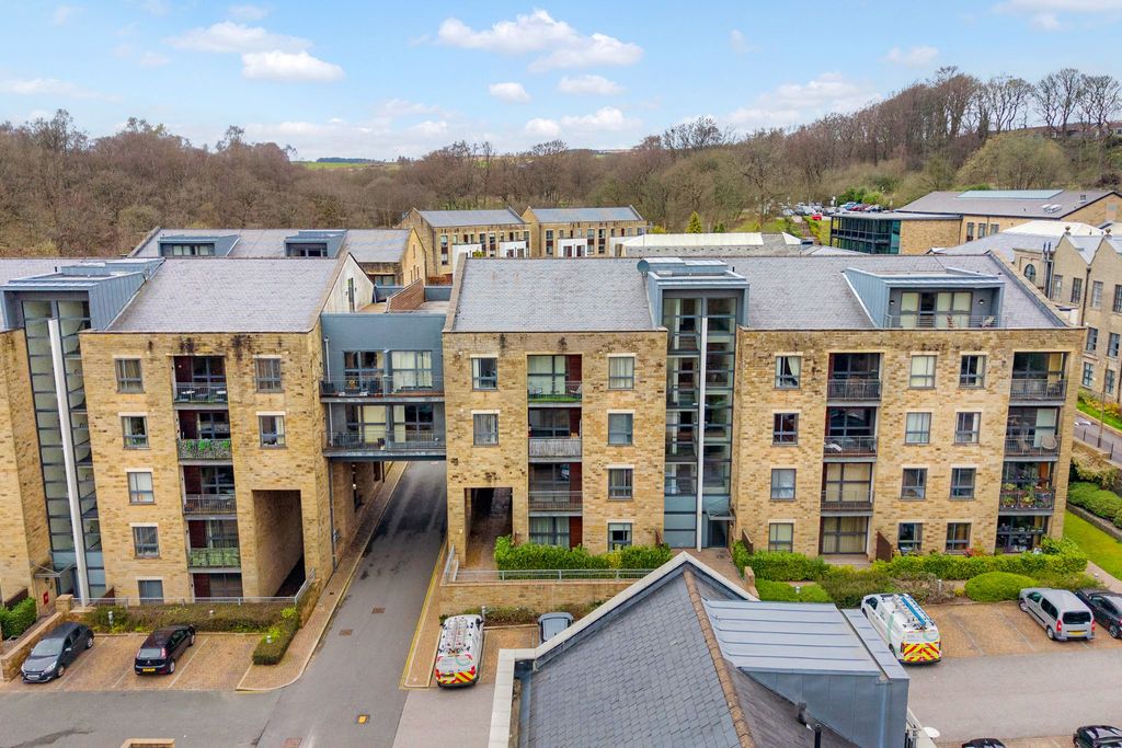 Property photo 1 of 22 Photograph 1