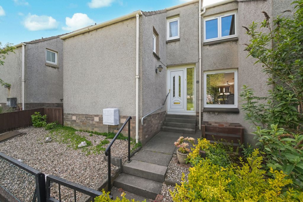 Property photo 1 of 16