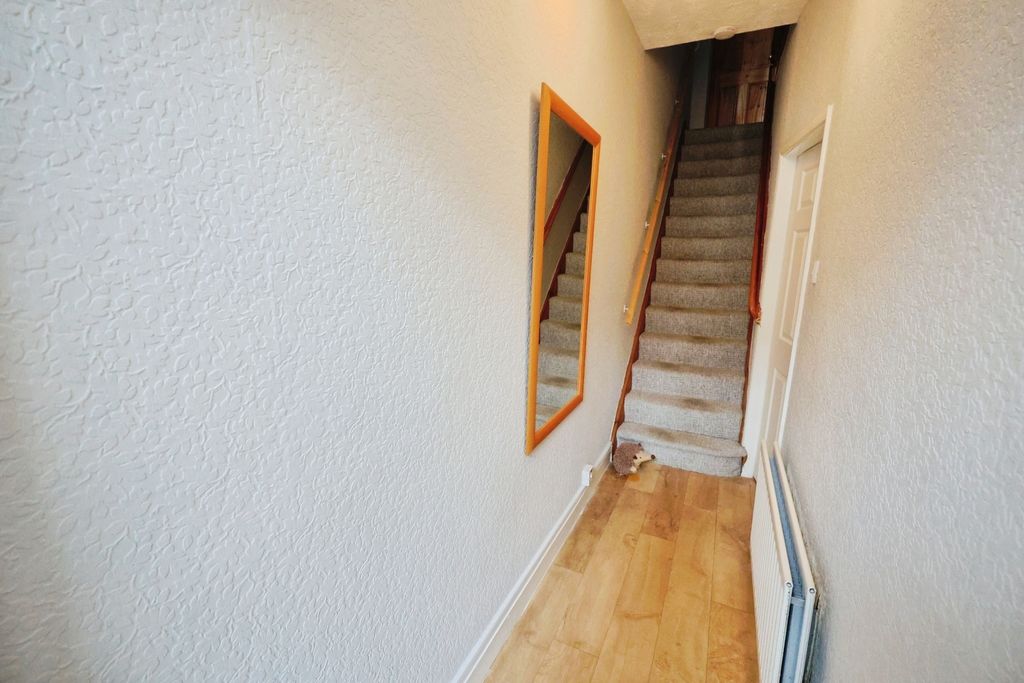 Property photo 2 of 15 Pbox-Img.Jpg