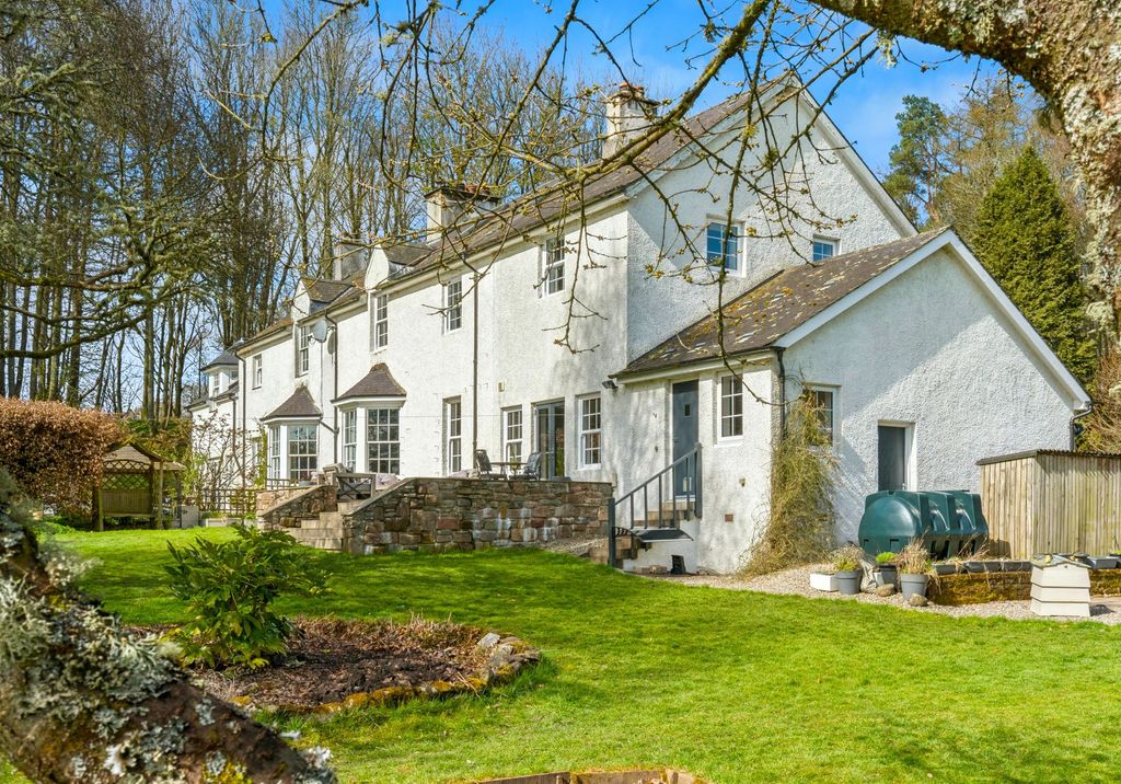 Property photo 1 of 31