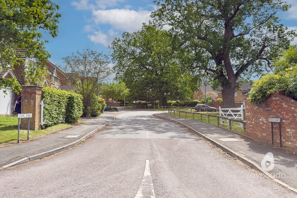 Property photo 2 of 18 5144474