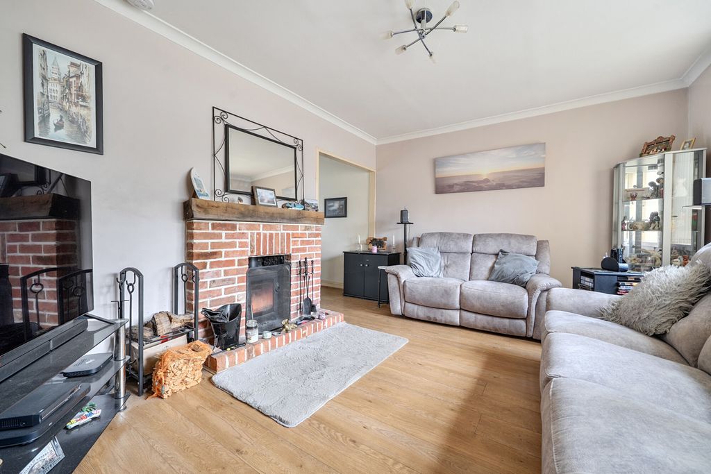 Property photo 2 of 19 1522002-3-6Aaa866...