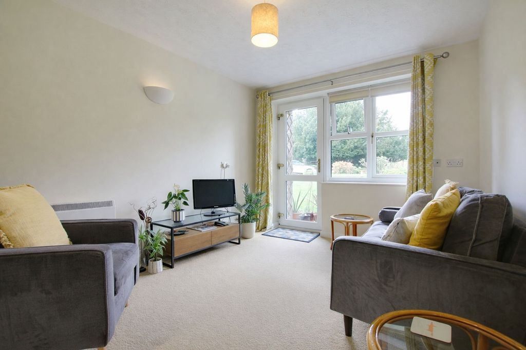 Property photo 2 of 15