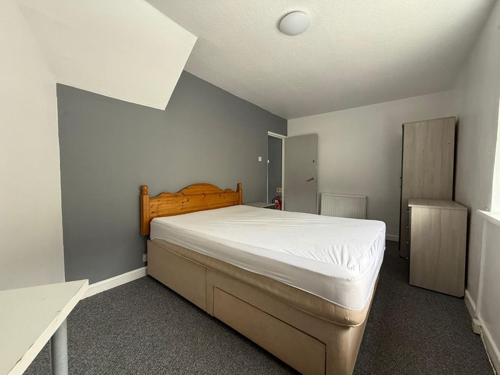 Property photo 1 of 8 R3 (1).Jpg