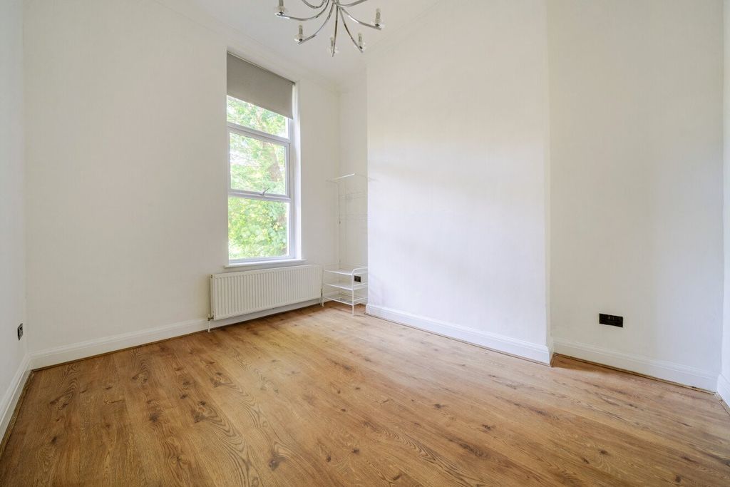 Property photo 3 of 10 Picture No. 20