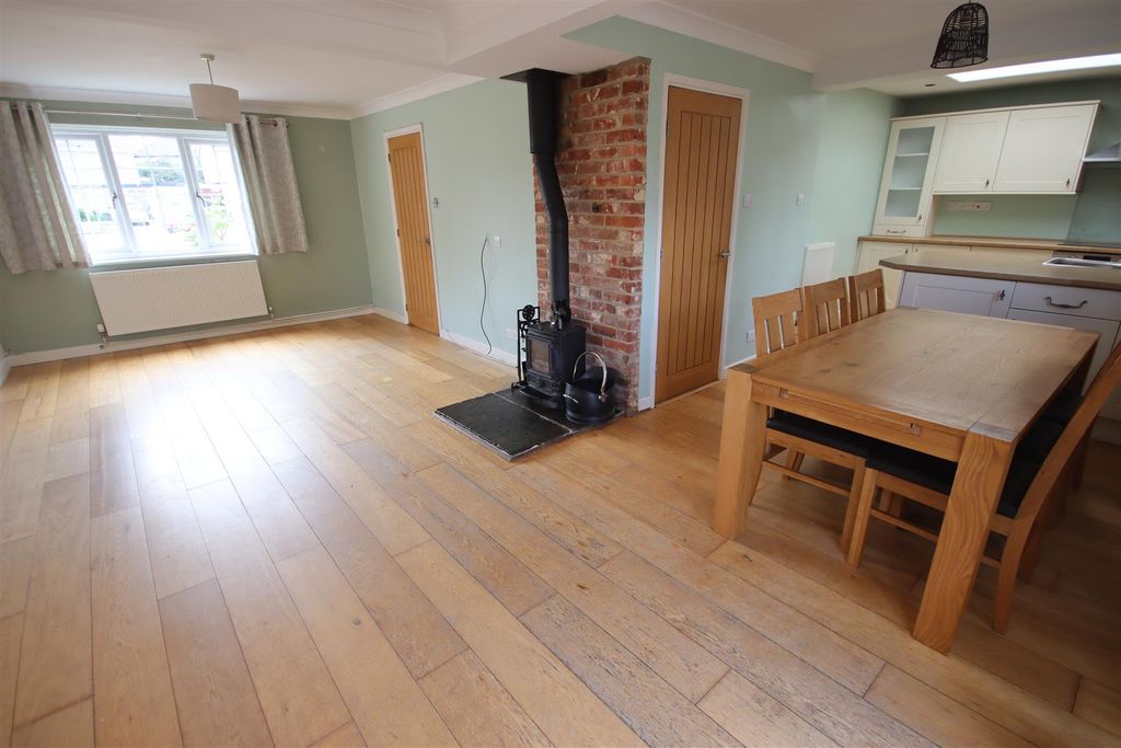 Property photo 3 of 17 Img_4536.Jpg
