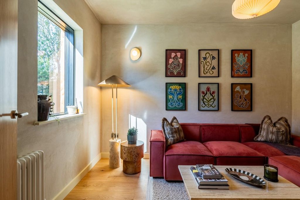 Property photo 2 of 26