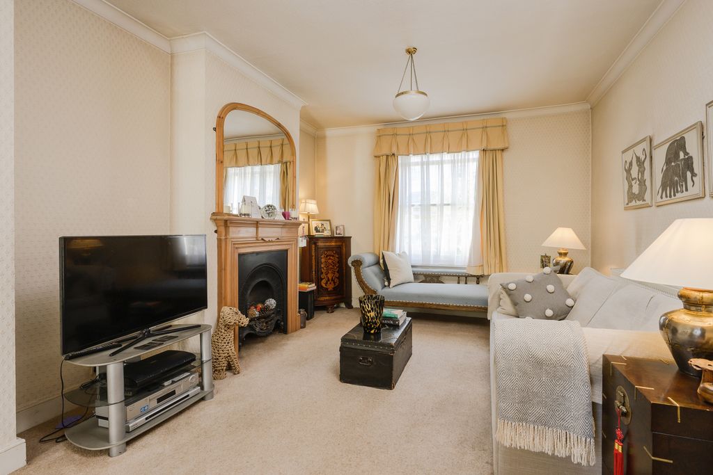 Property photo 3 of 14 Picture No. 01