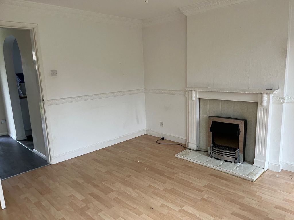 Property photo 3 of 10 Gallery