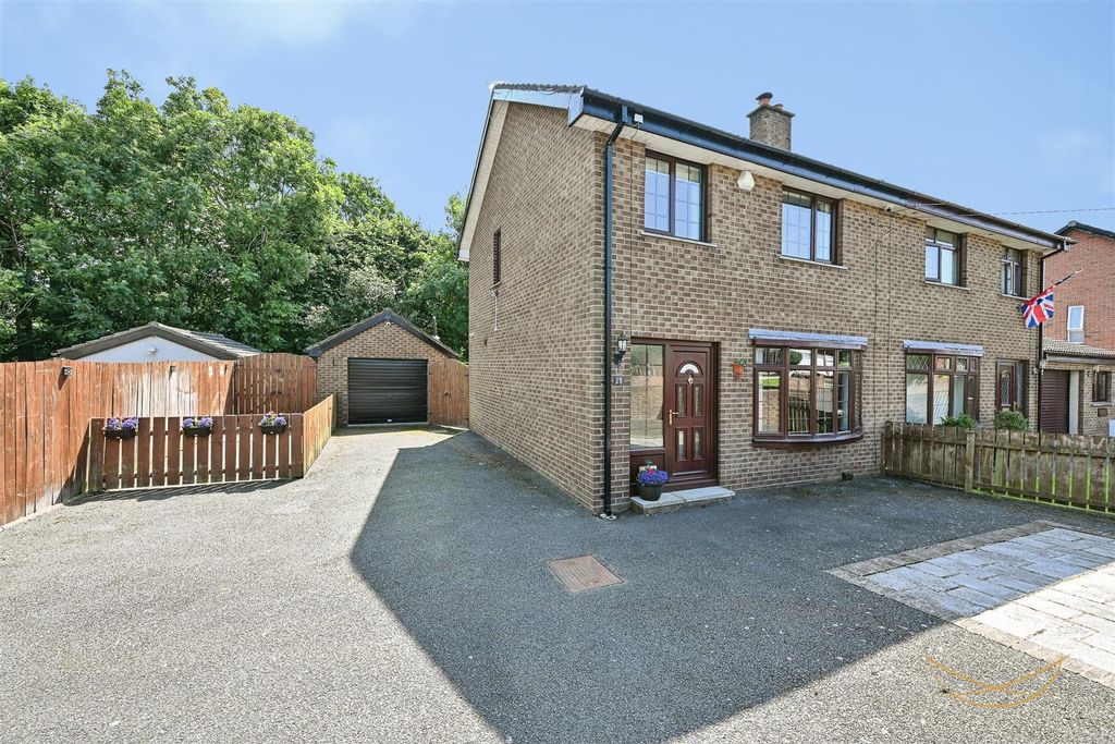 Property photo 2 of 35 Dhp-2.Jpg