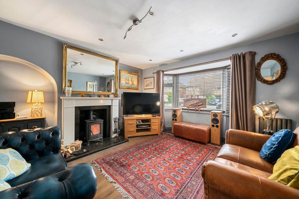 Property photo 1 of 25
