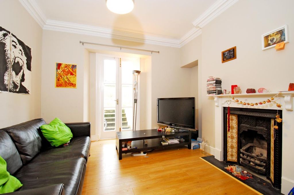 Property photo 3 of 10 Picture No. 01