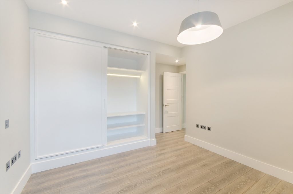 Property photo 3 of 20 971135