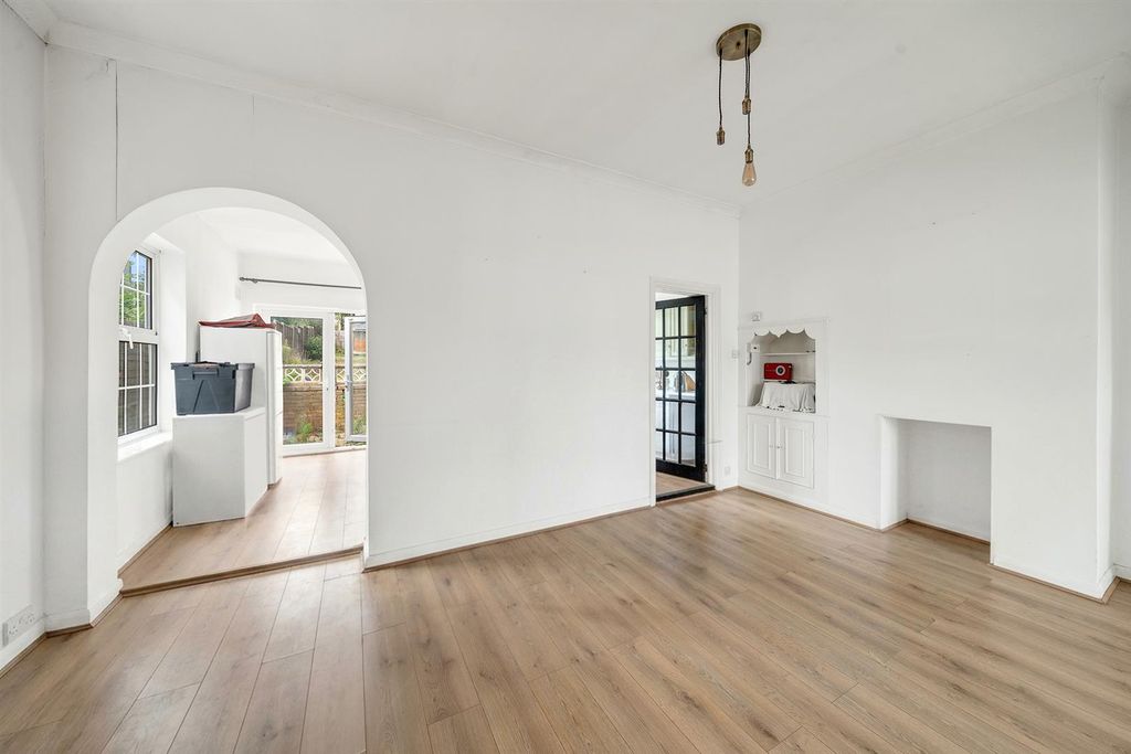 Property photo 3 of 13 Dining Room