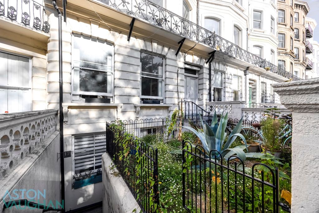 Property photo 3 of 4 5552452