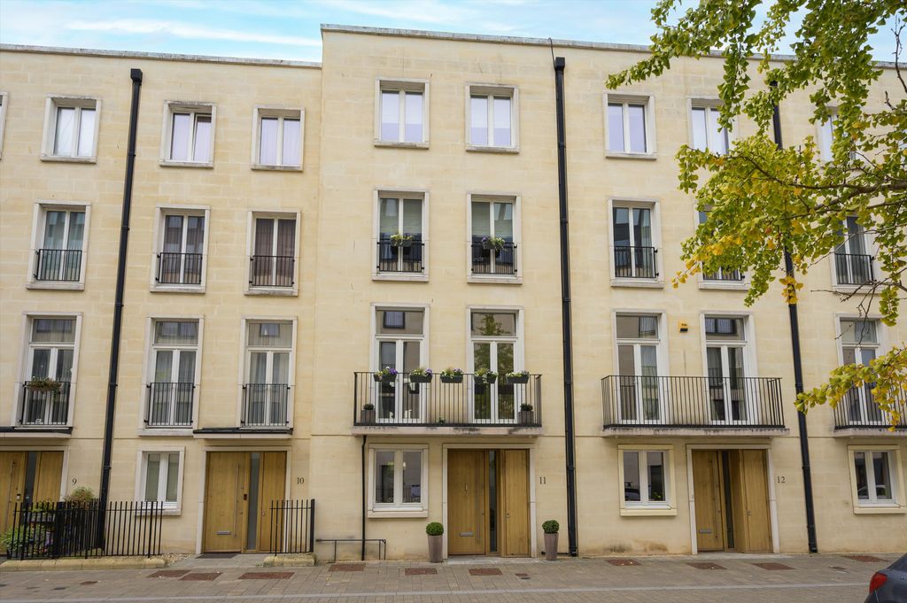 Property photo 1 of 13 Image