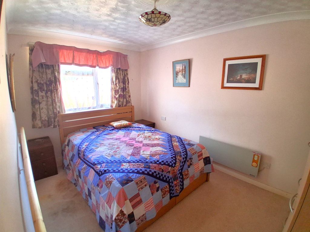 Property photo 3 of 19