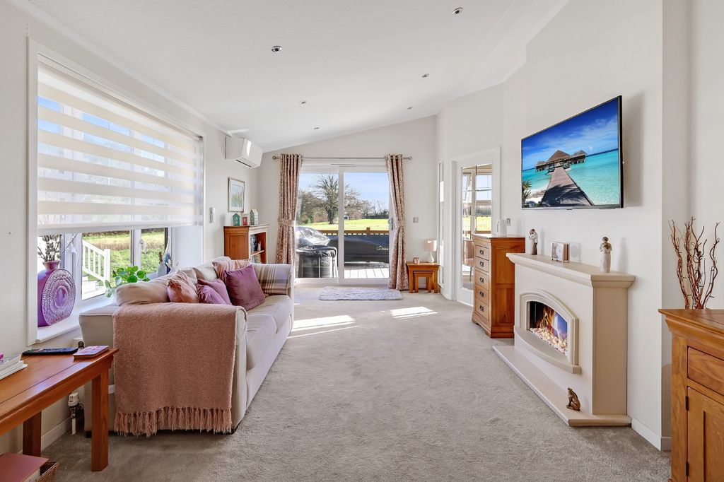 Property photo 3 of 22 48353011