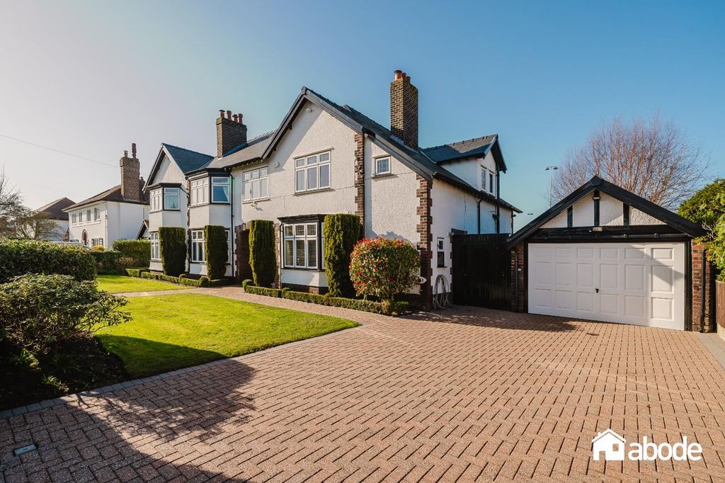 Property photo 1 of 54 5 St Michaels Road -79.Jpg