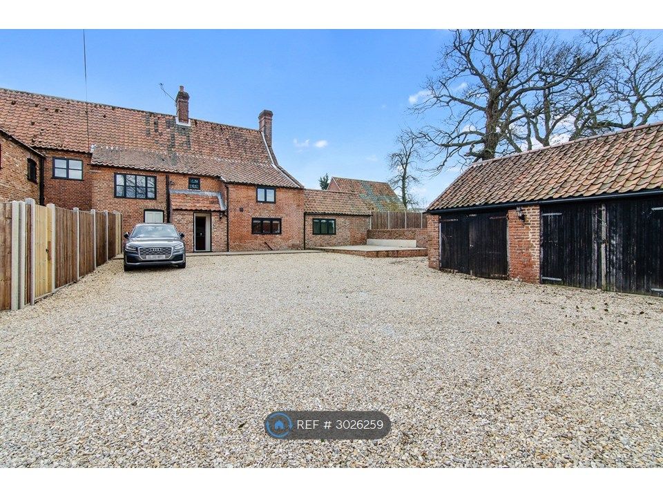 Property photo 2 of 27