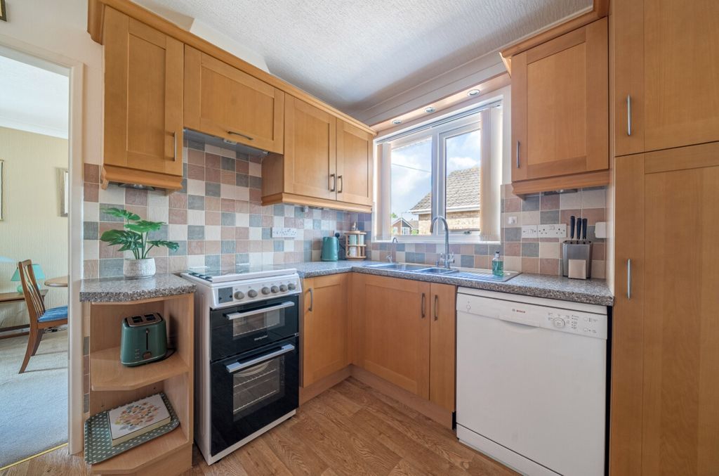 Property photo 2 of 22 1303486-8-683d8062E7B84