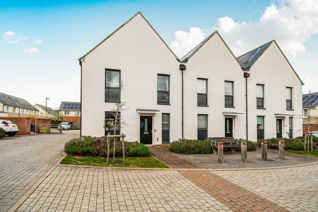 Property photo 1 of 17 External View