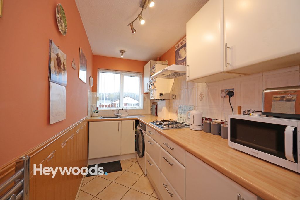 Property photo 3 of 22 0F1A4182