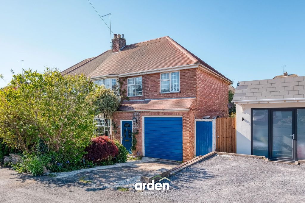 Property photo 1 of 13