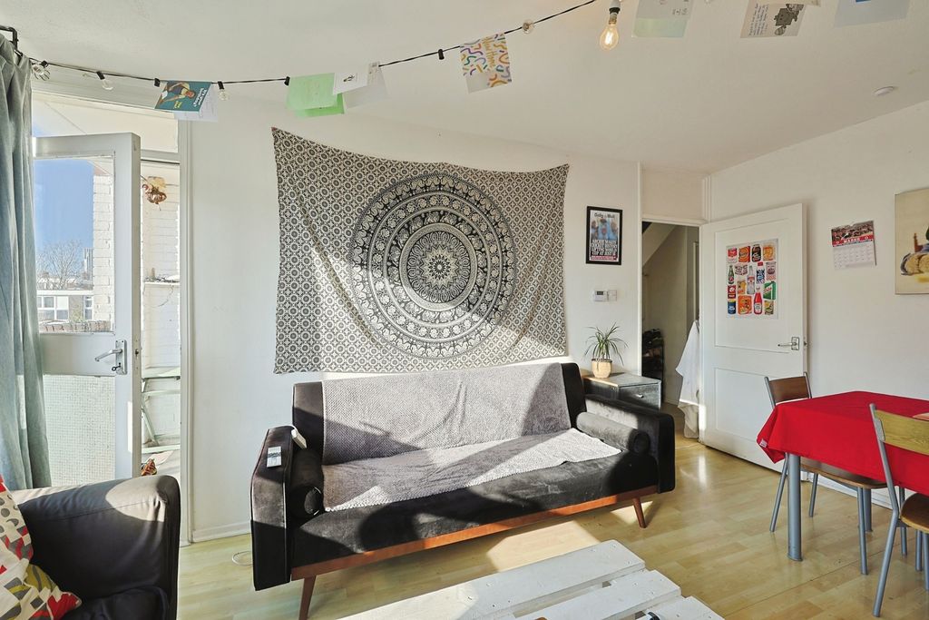 Property photo 3 of 16 Pbox-Img.Jpg