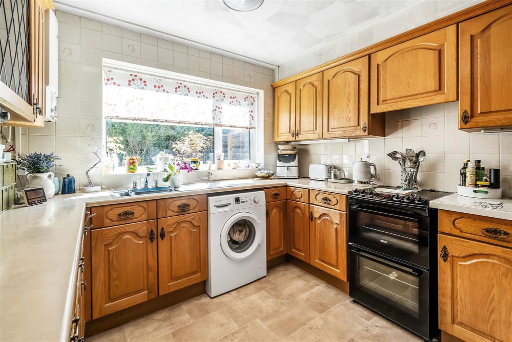 Property photo 3 of 12 5-Moat-Court-17.Jpg