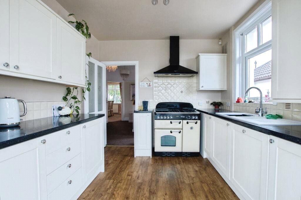 Property photo 3 of 14 Picture No. 06