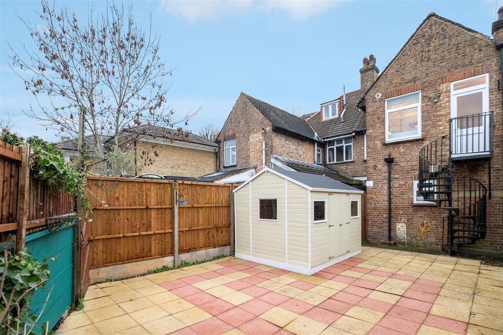 Property photo 3 of 18 13.Jpg