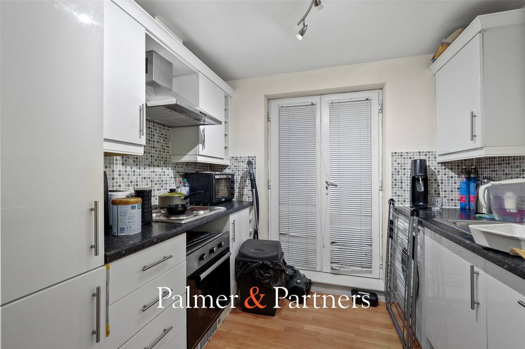 Property photo 2 of 7 Picture No. 09