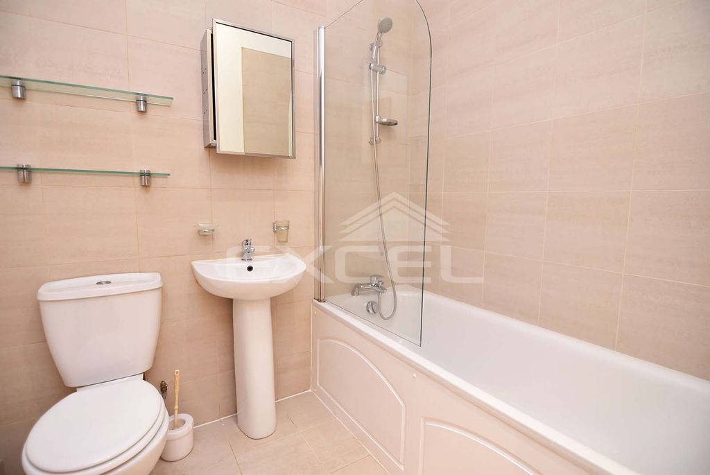 Property photo 3 of 4 Bathroom