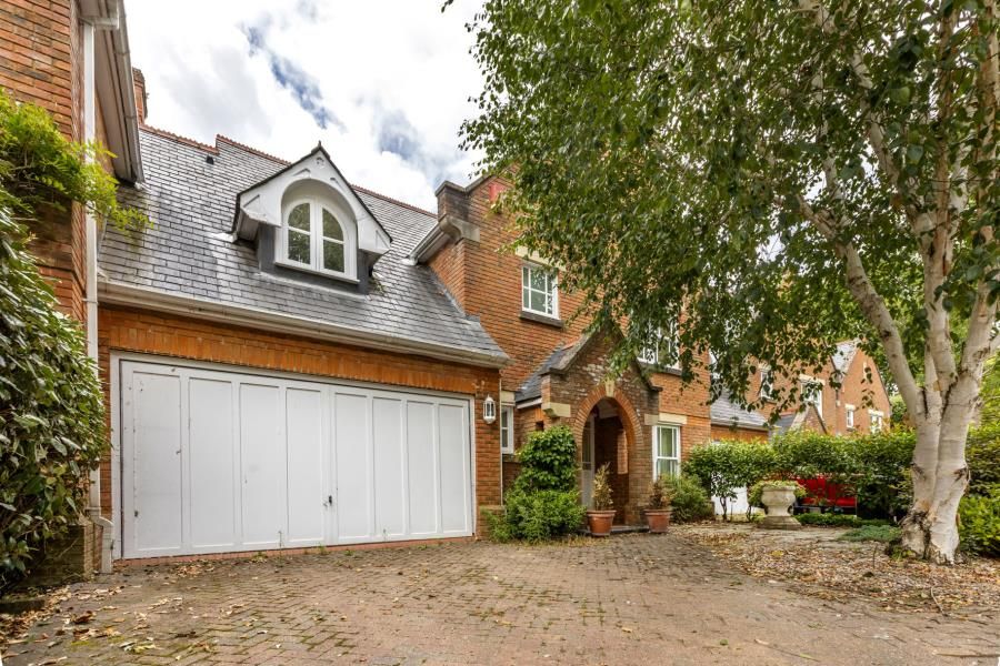 Property photo 1 of 13