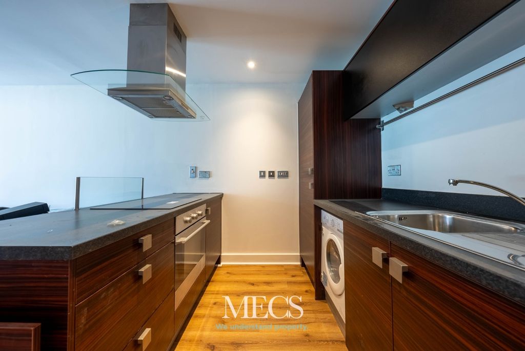 Property photo 3 of 9 4697923