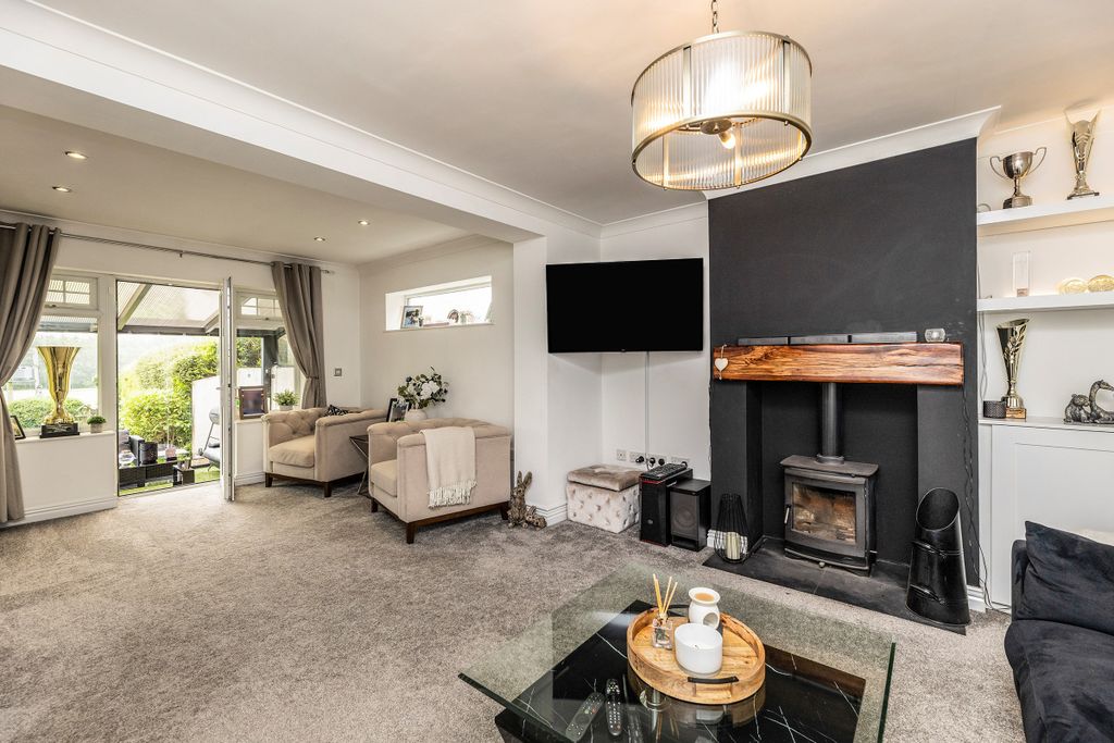 Property photo 2 of 20 72c8d367-6168-F111-Ab0d-7c1E521E239B