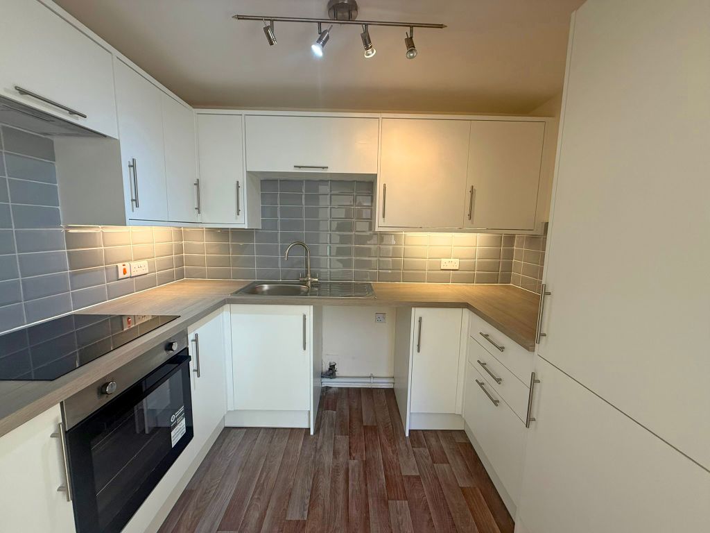 Property photo 3 of 7 Img_1580