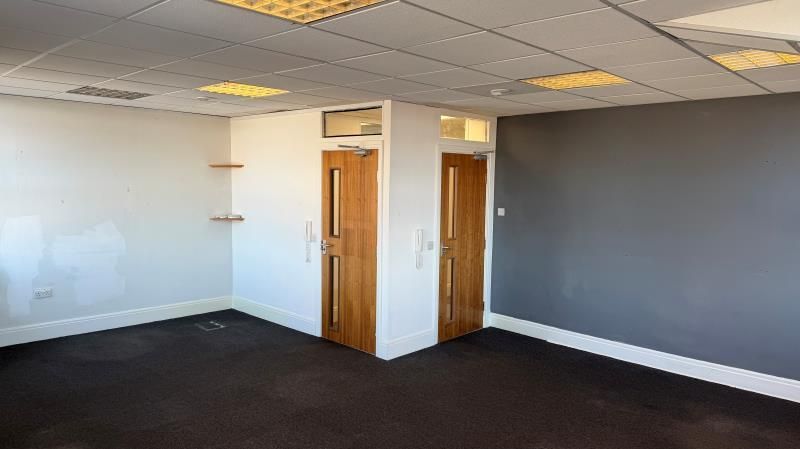 Property photo 3 of 23 Baker Suite