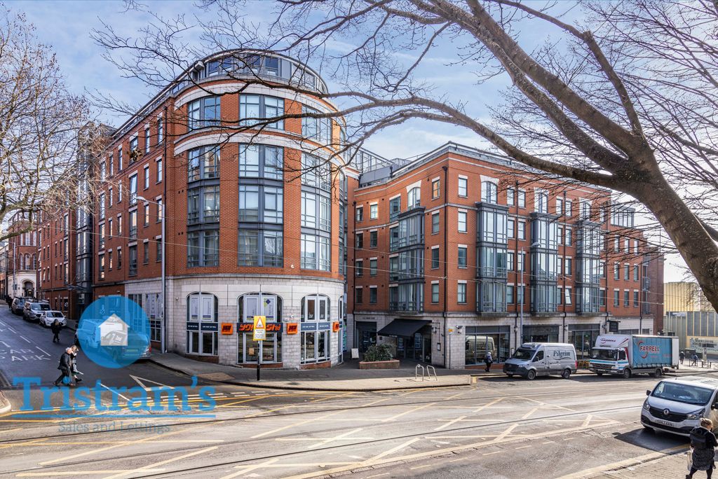 Property photo 1 of 10