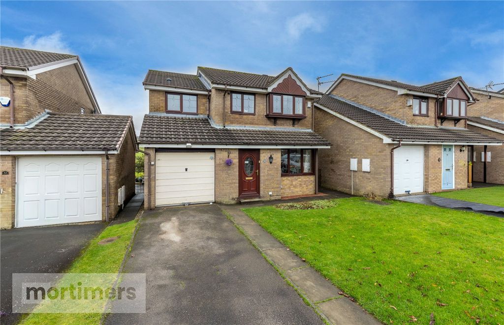 Property photo 1 of 27 Front External