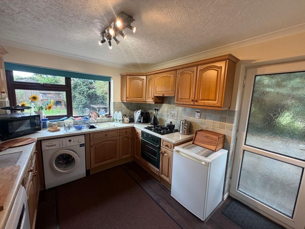 Property photo 3 of 8