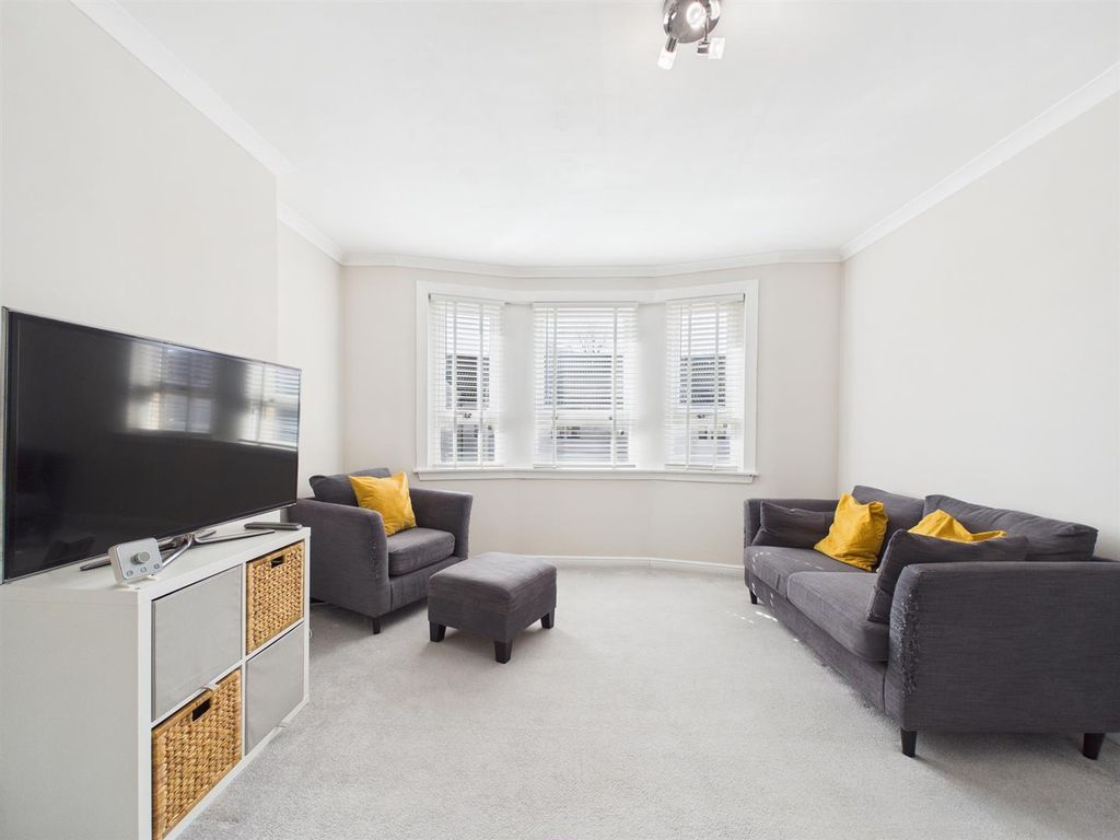 Property photo 2 of 12 Cam03782G0-Pr0301-Still036_Alt.Jpg