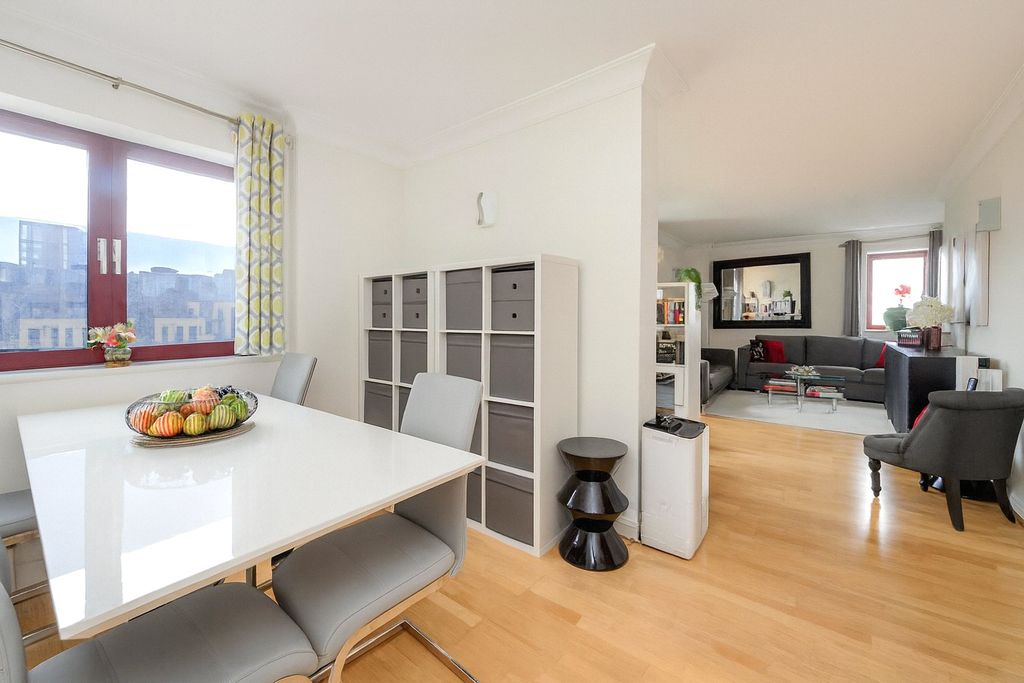 Property photo 3 of 6 Picture No. 11