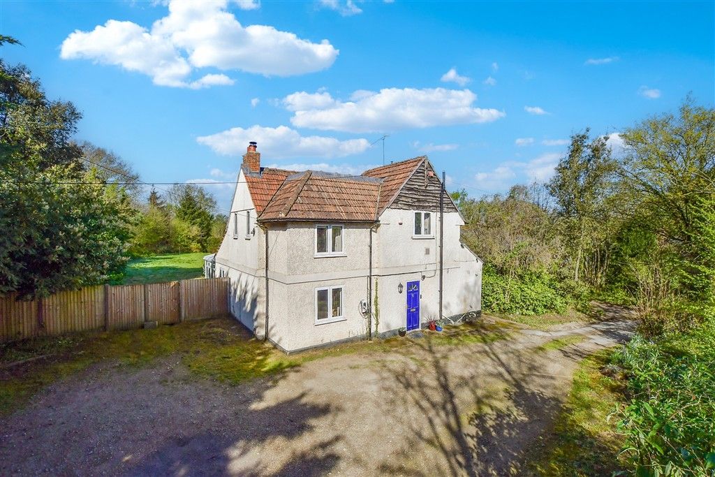 Property photo 1 of 13 External (Web)